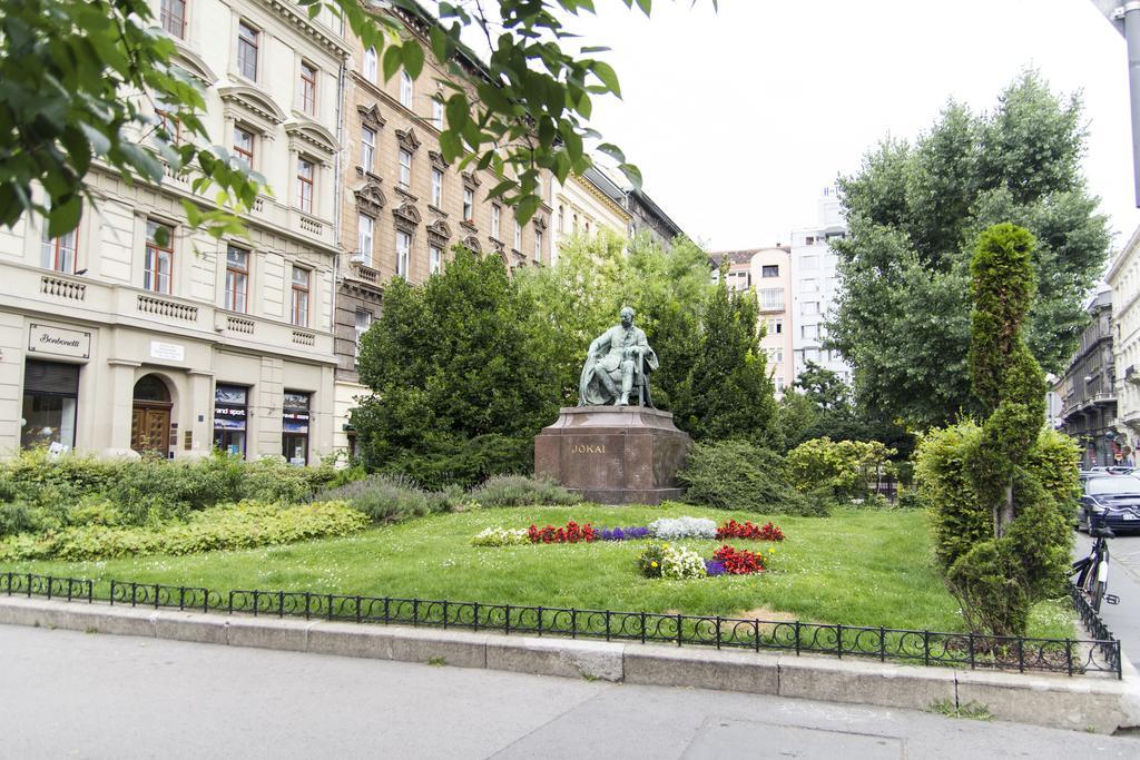Real Apartments Lovag Будапешт Номер фото